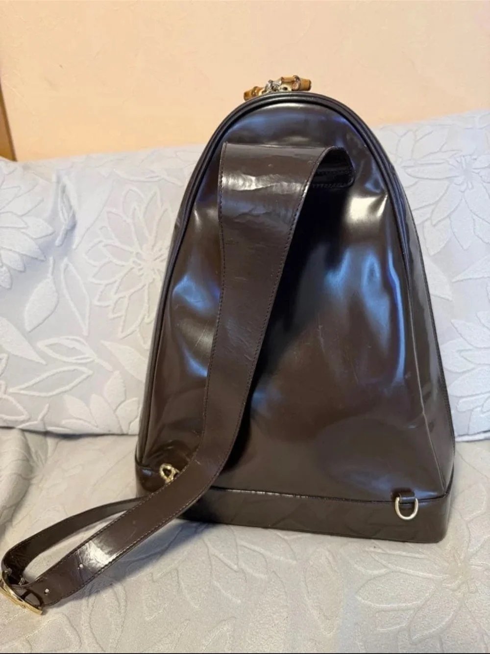 Gucci compact sling